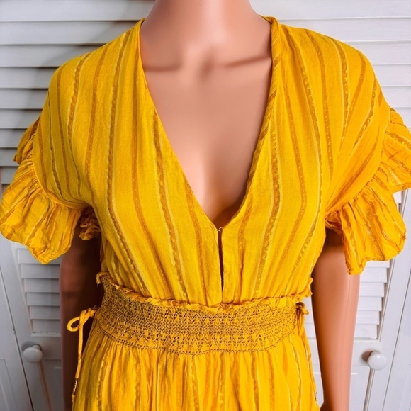 SAYLOR Adrianne Ruffle-Sleeve Yarn Dye Stripe Mini Dress Size Small - Picture 3 of 10